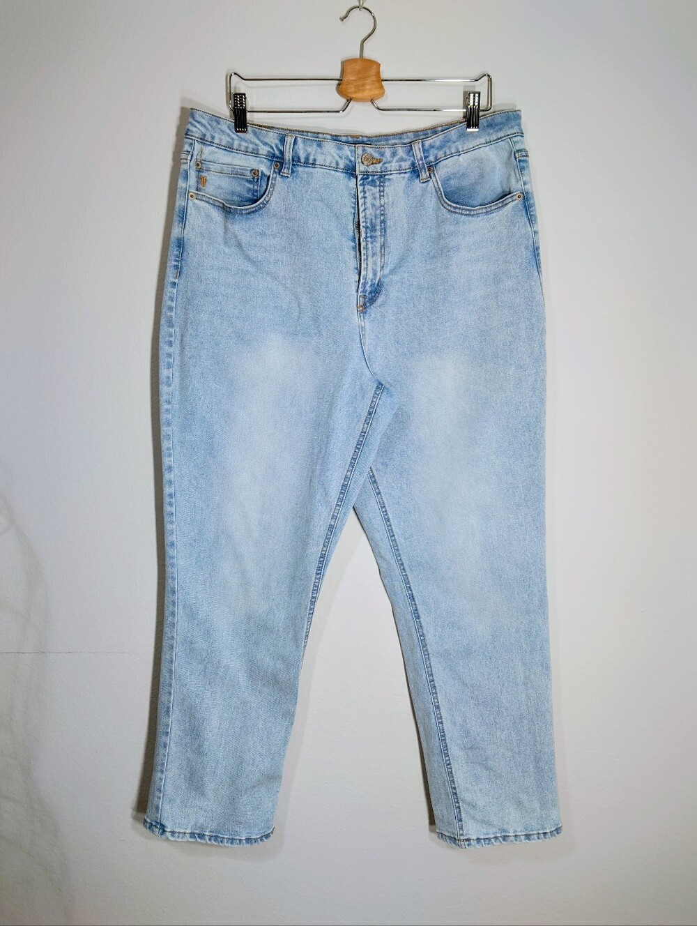 Frye Women's Straight Leg Jeans Size 16/34 Light Wash High Rise Denim